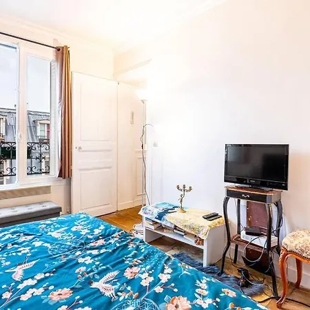 Guestready - Bright With An Eiffel Tower View *