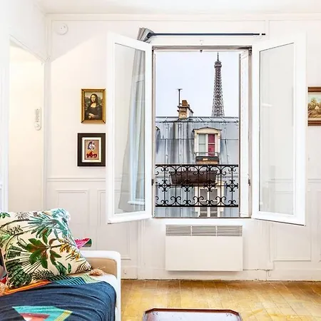 Guestready - Bright With An Eiffel Tower View アパート